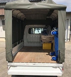 赤帽のトラックの積載スペース